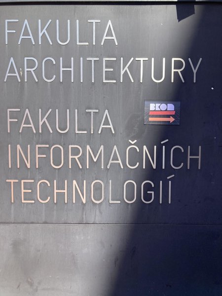 02_fa_fit_sign.jpg